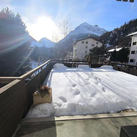 Petunia In Swiss Alps شقة ساس-غروند