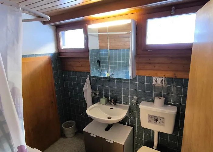Petunia In Swiss Alps Appartement